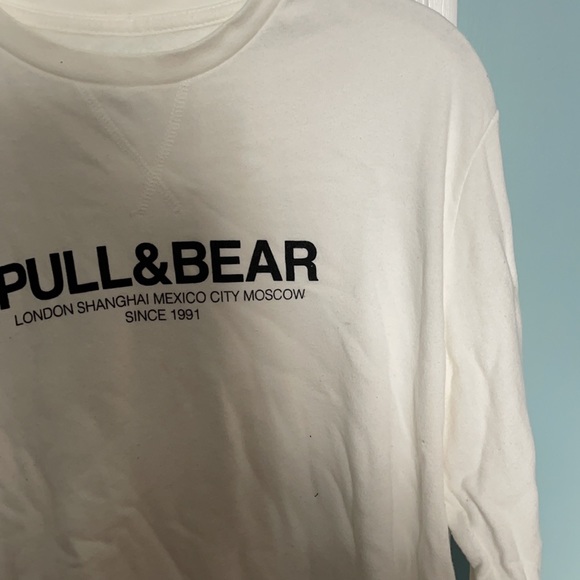 Pull and bear hoodie - Picture 2 of 5